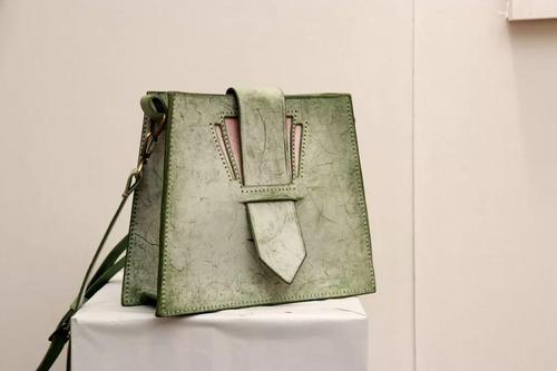 成都艺术职业学院2019届产品艺术设计工艺美术品设计毕业设计展